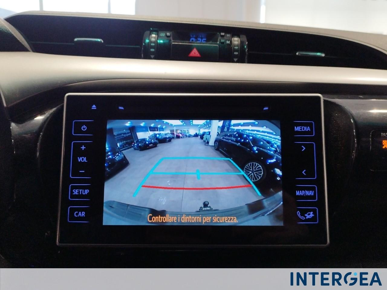 TOYOTA Hilux 2.4 d-4d double cab Comfort 4wd