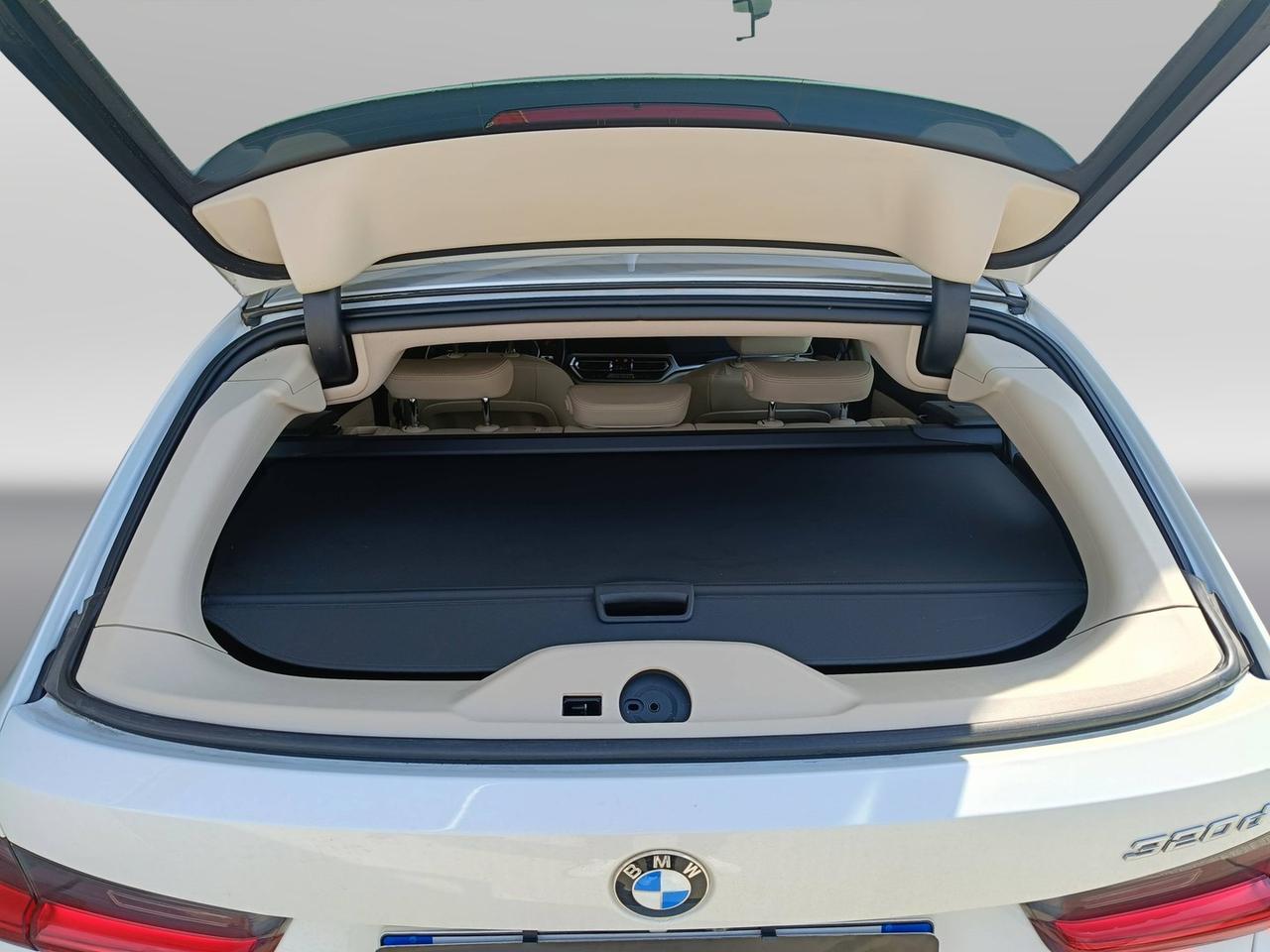 BMW Serie 3 G21 2019 Touring - 320d Touring Luxury auto