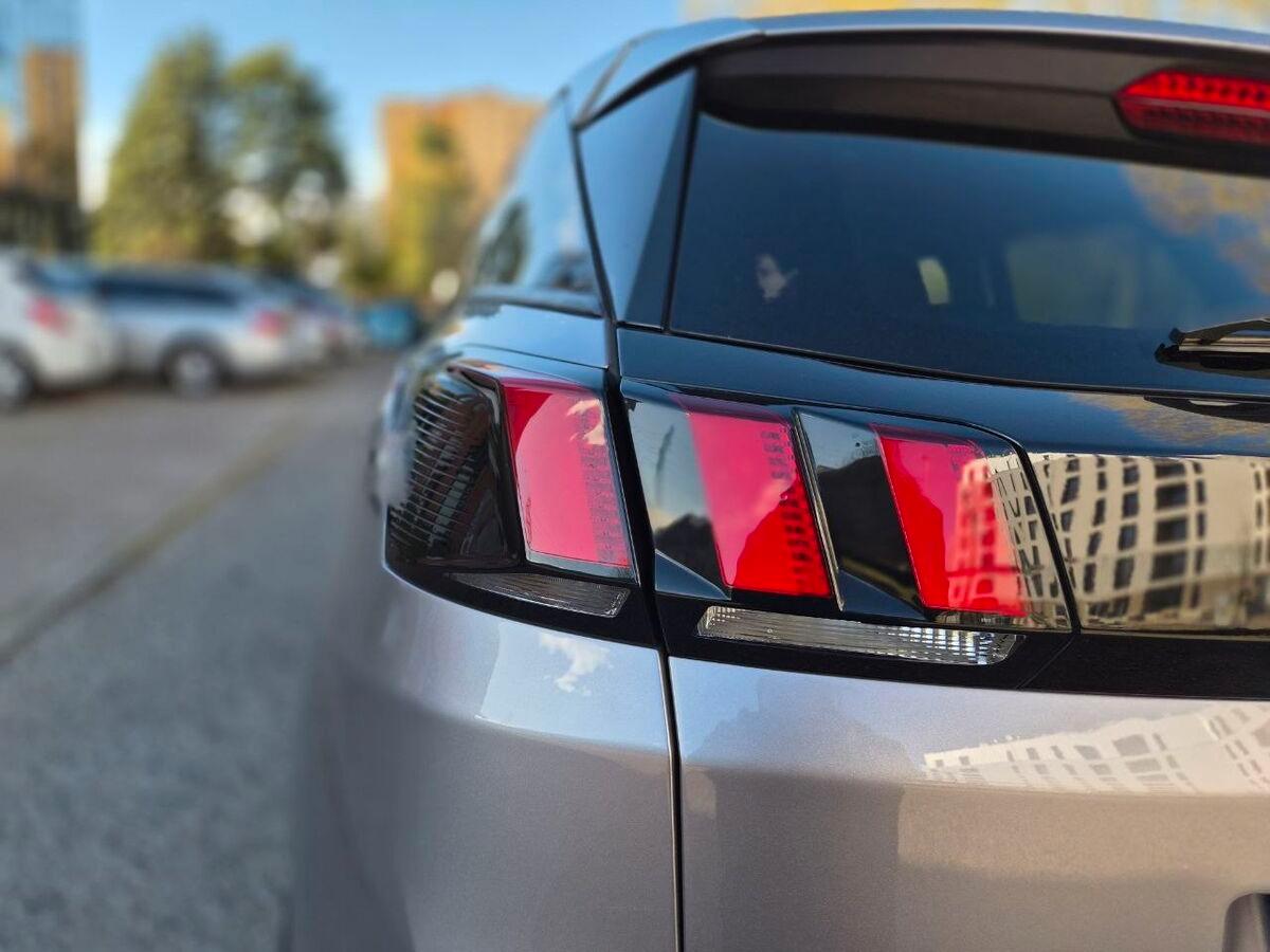 Peugeot 3008 1.5 bluehdi Business s&s 130cv