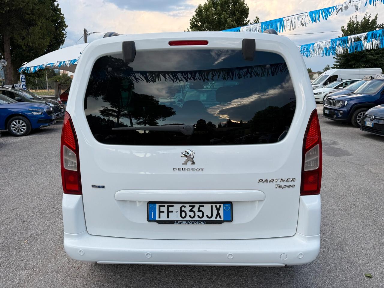 "5 POSTI" Peugeot Partner Tepee BlueHdi