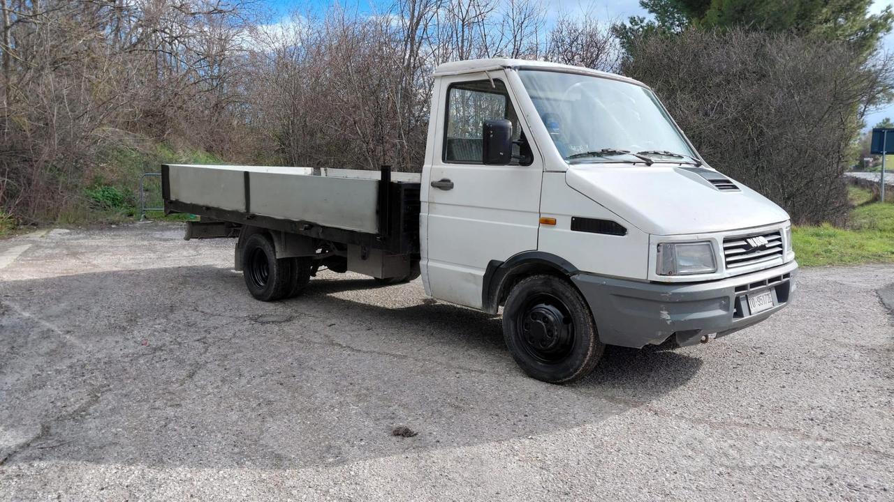 iveco daily 35.12 motore 2.8 turbo
