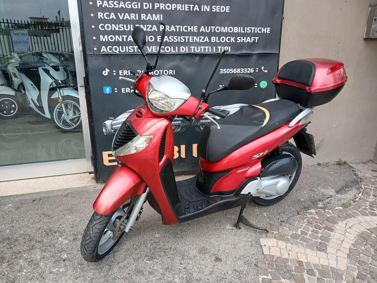 Honda SH 150 GARANTITO 12 MESI.
