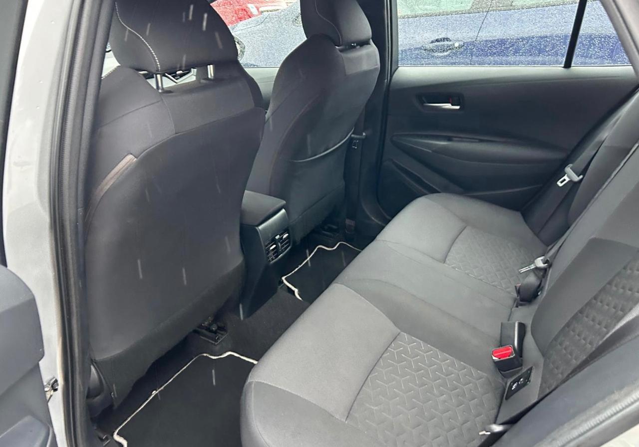 Toyota Corolla Touring Sports 1.8 Hybrid Business Tech