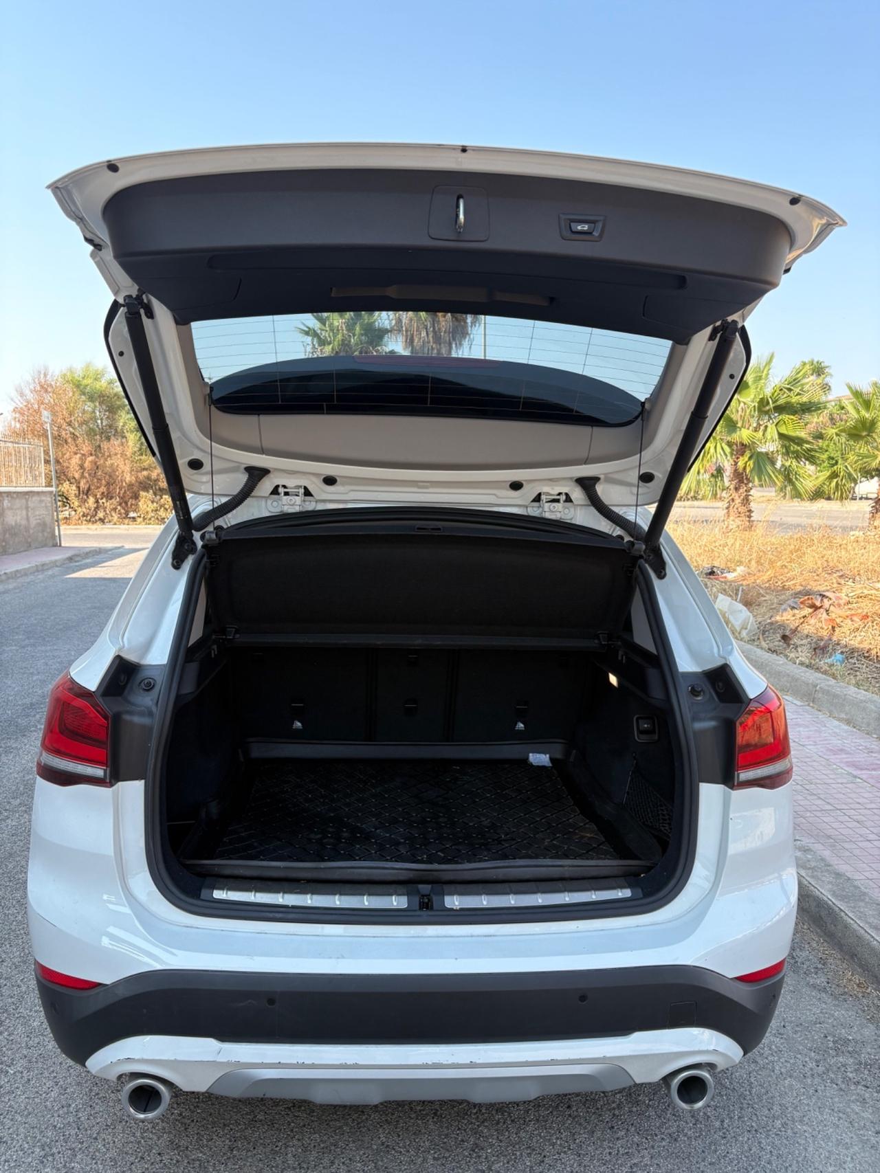 Bmw X1 sDrive18d xLine