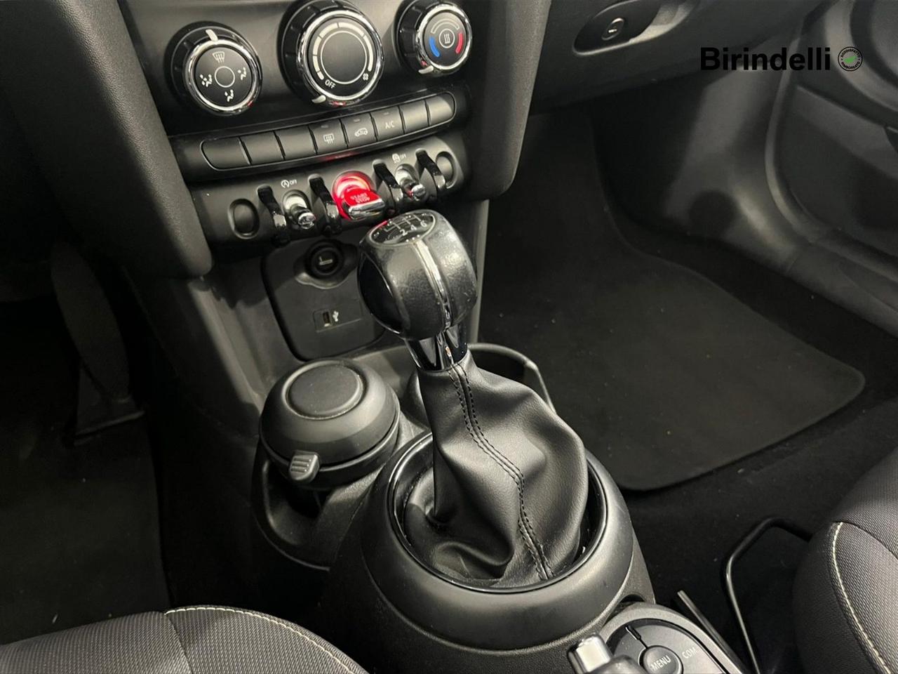 MINI Mini Cabrio (F57) - Mini 1.5 Cooper D Cabrio