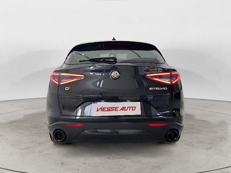 Alfa Romeo Stelvio 2.2 Turbodiesel 210 CV AT8 Q4 Competizione
