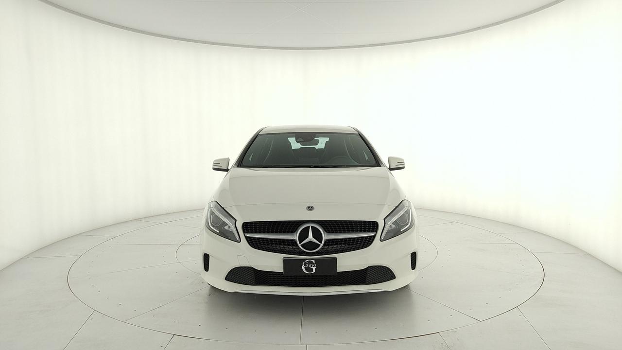 Mercedes-Benz Classe A - W176 - A 180 d Business