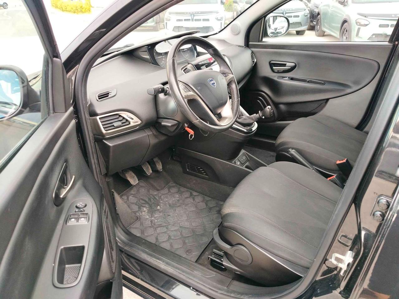 Lancia Ypsilon 1.2 69 CV 5 porte S&S Elefantino Blu