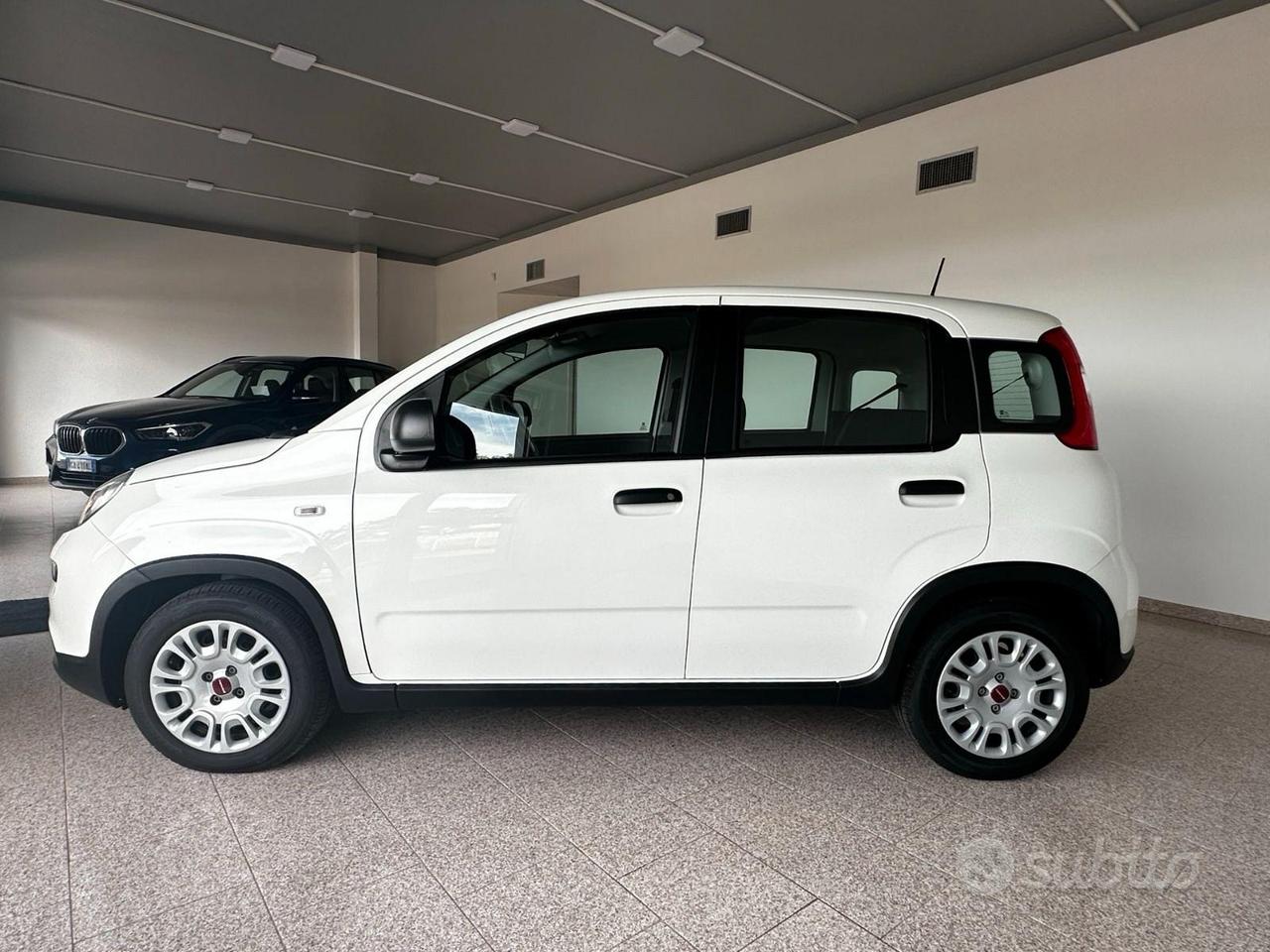 Fiat Panda 1.0 Hybrid - 2024 - 14.000km - NESSUN VINCOLO - In garanzia Fiat