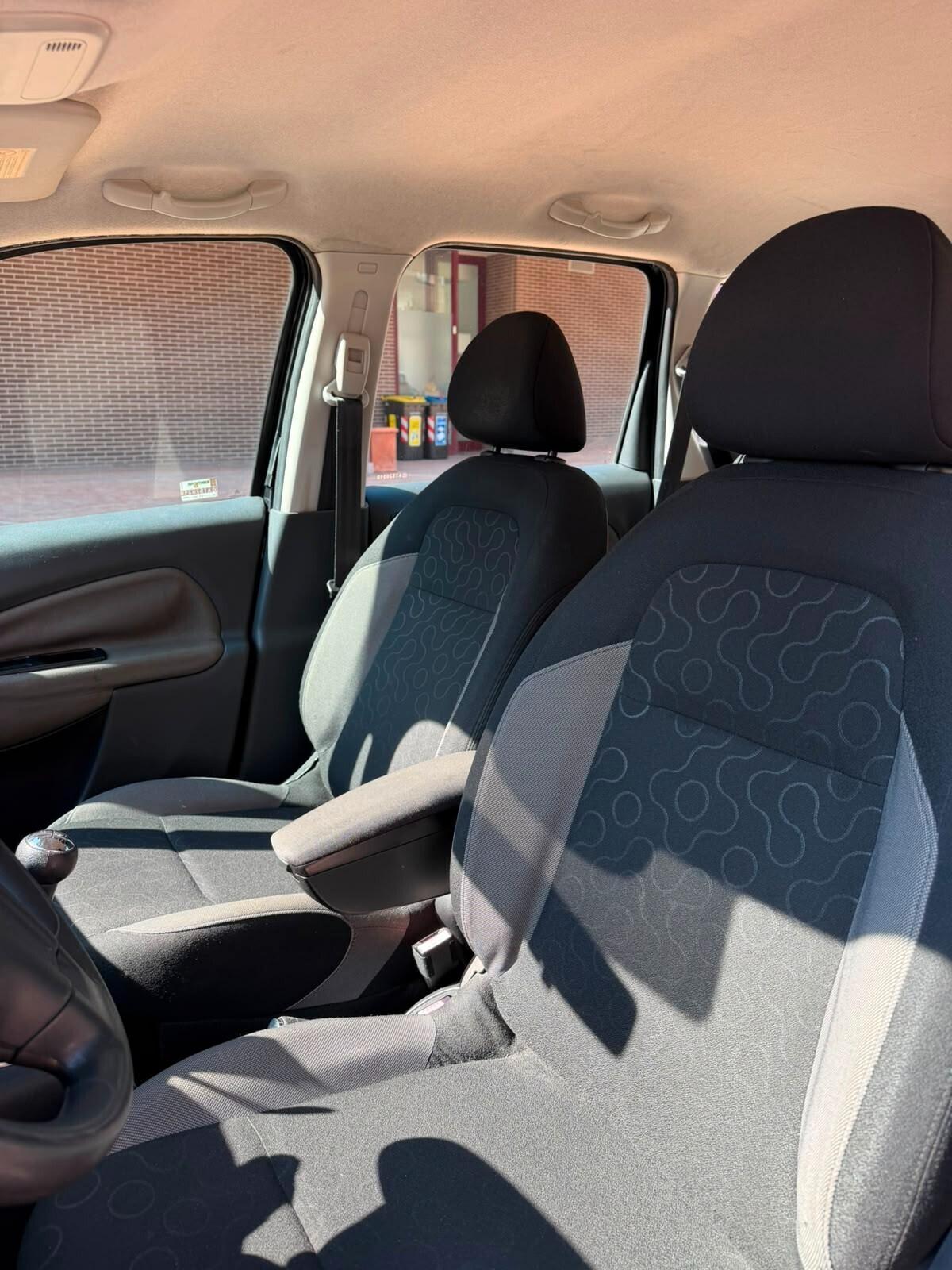 Citroen C3 Picasso 1.4 VTi 95 Exclusive Style GPL APPENA RINNOVATO