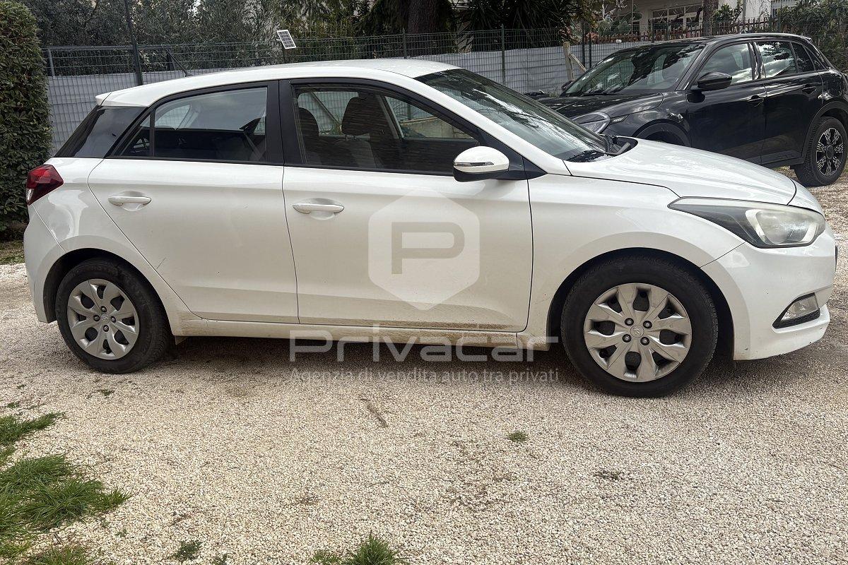 HYUNDAI i20 1.1 CRDi 12V 5 porte Comfort