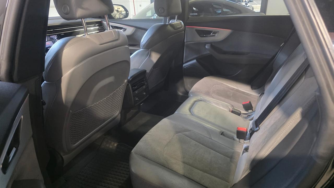 Audi Q8 50 TDI 286 CV quattro tiptronic S-LINE
