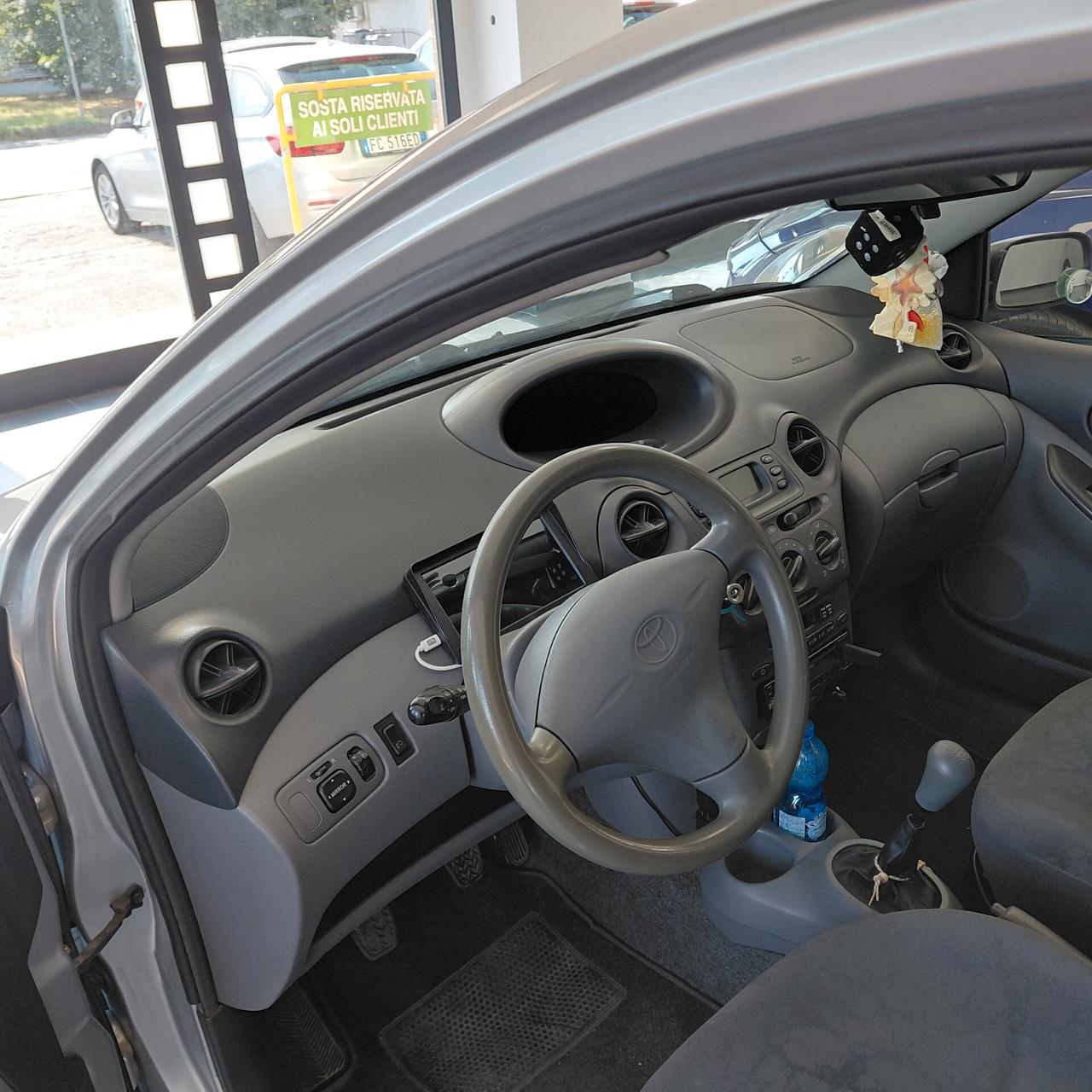 TOYOTA YARIS ANNO 2001 BZ 1.0 ADATTA NEOPATENTATI KM 220 MILA
