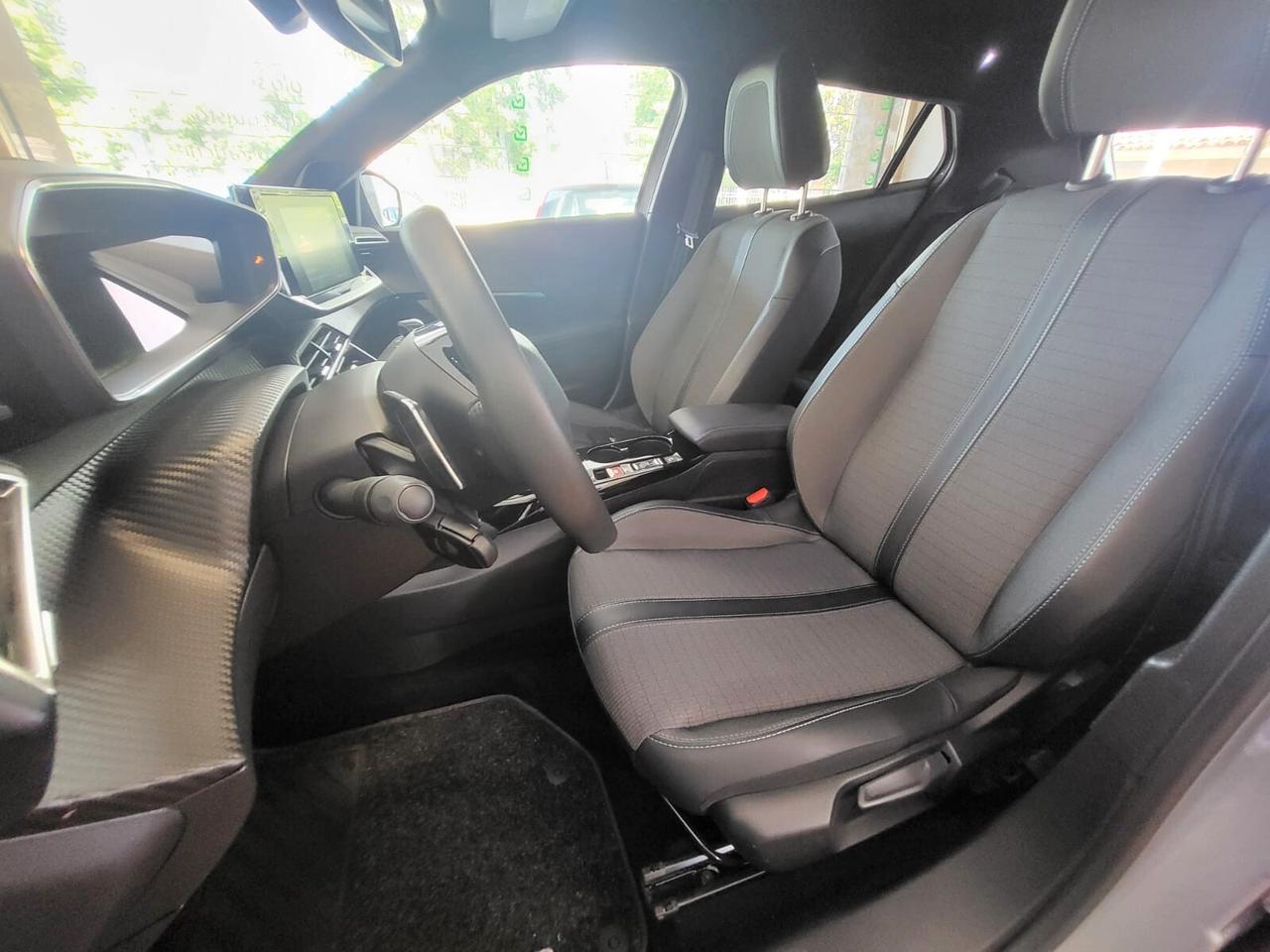 Peugeot 2008 PureTech EAT8 Allure PREZZO REALE