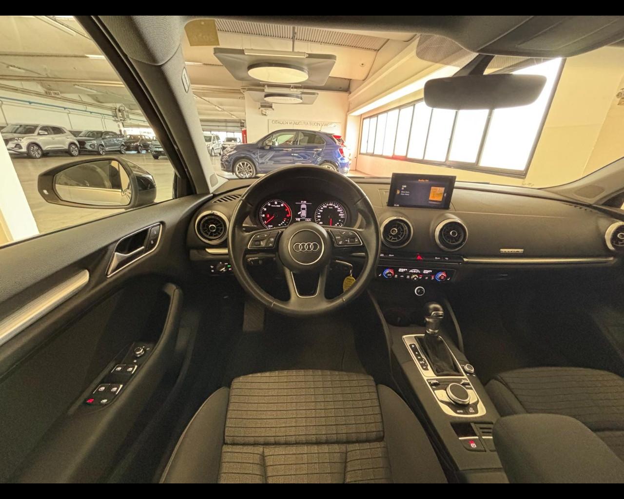 AUDI A3 IV 2020 Sportback - A3 Sportback 40 2.0 tfsi S line editi