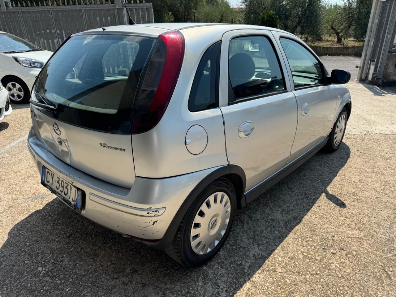 Opel Corsa 1.2i 16V 5p Cosmo EURO 4!