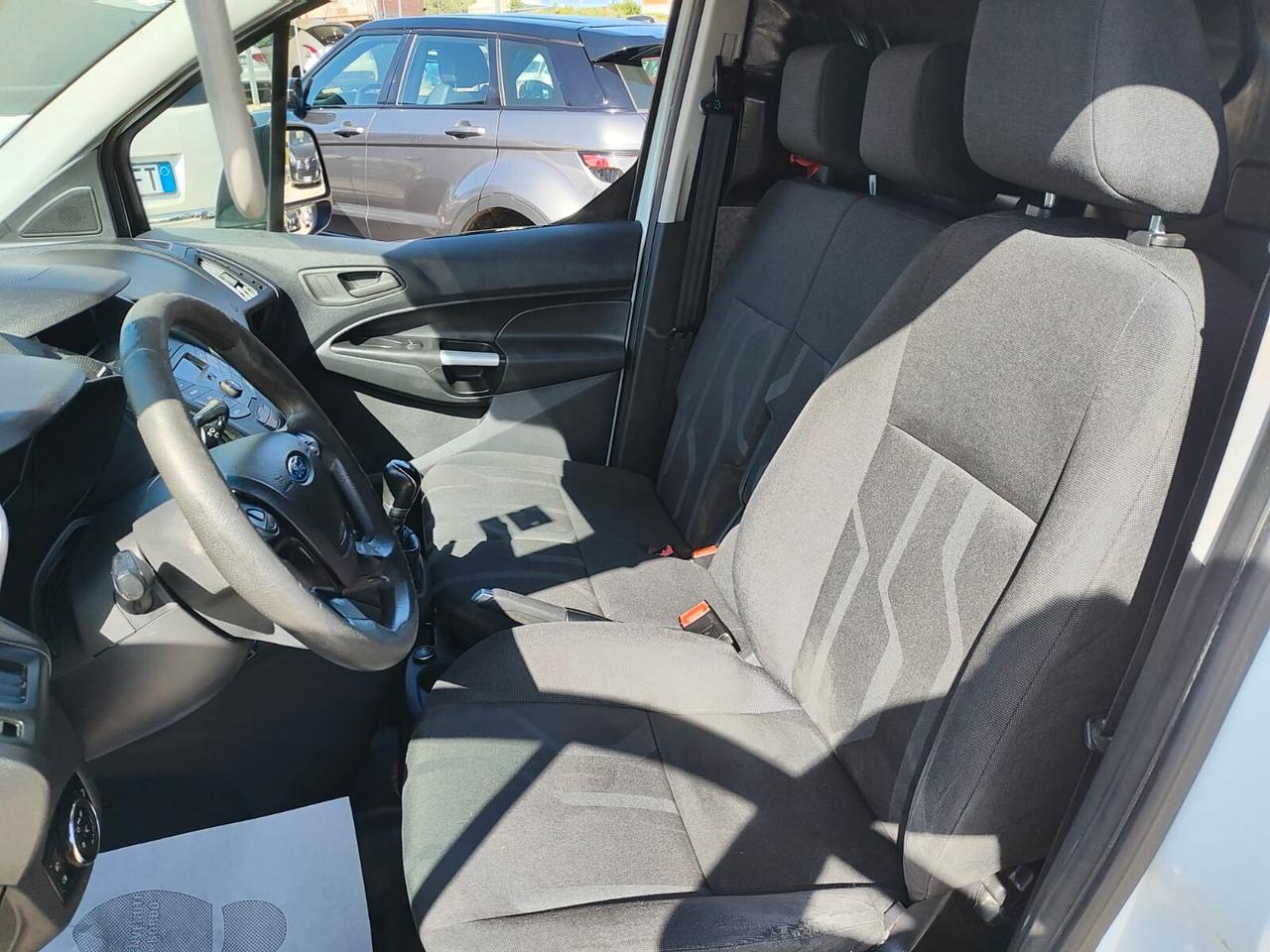 Ford transit connect passo lungo iva esposta 3 posti