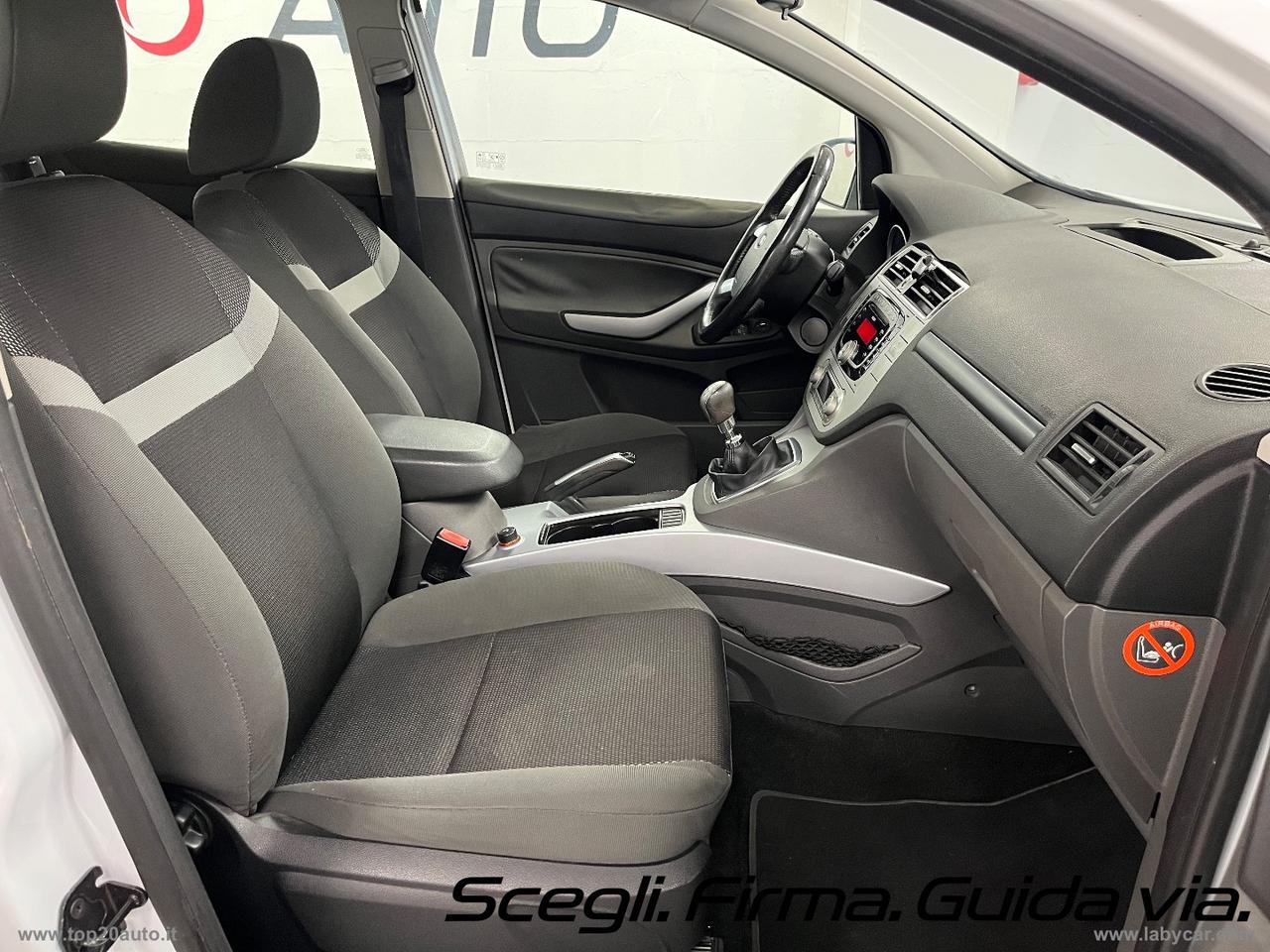FORD Kuga 2.0 TDCi 140 CV 2WD Titanium