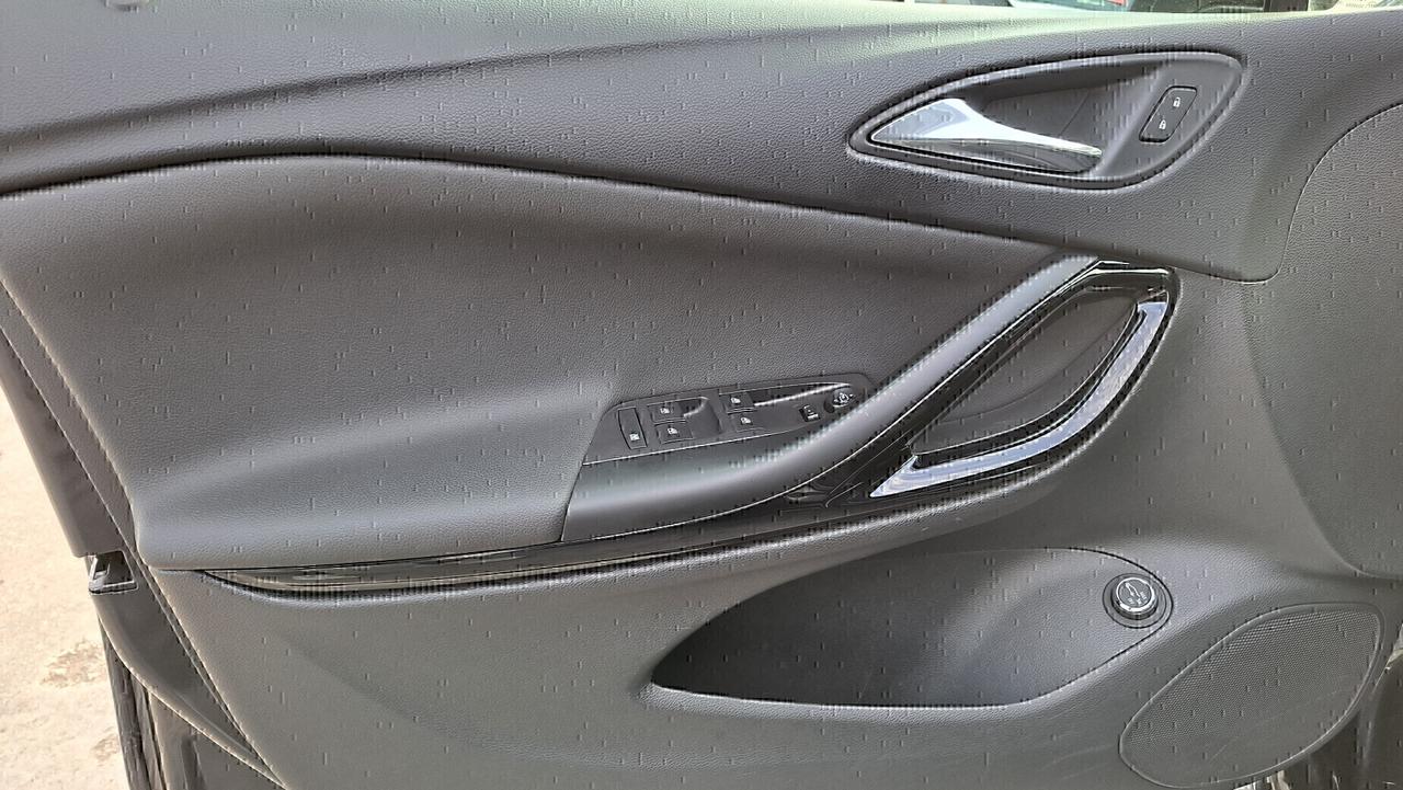 Opel Astra 1.6 CDTi 136CV Sports Tourer Automatica Innovation 2016