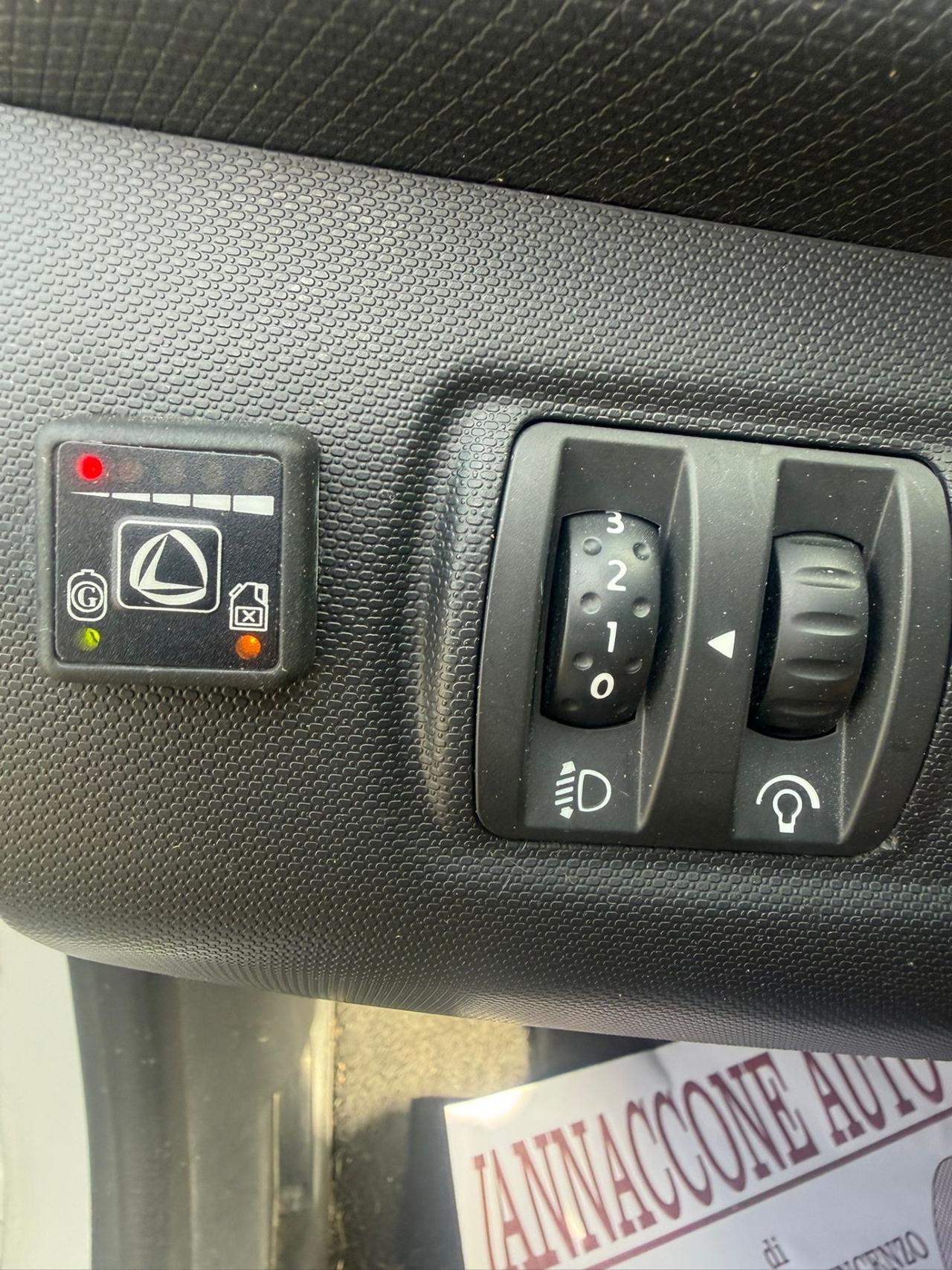 Renault Clio 1.2 75CV GPL