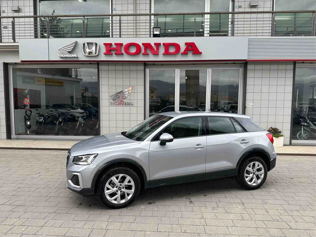 Audi Q2 30 TDI S tronic Admired Gancio Traino IVA ESPOSTA