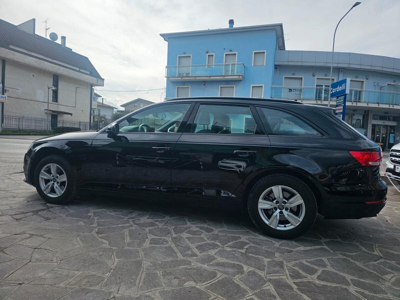 Audi A4 Avant 2.0 TDI 150 CV Business