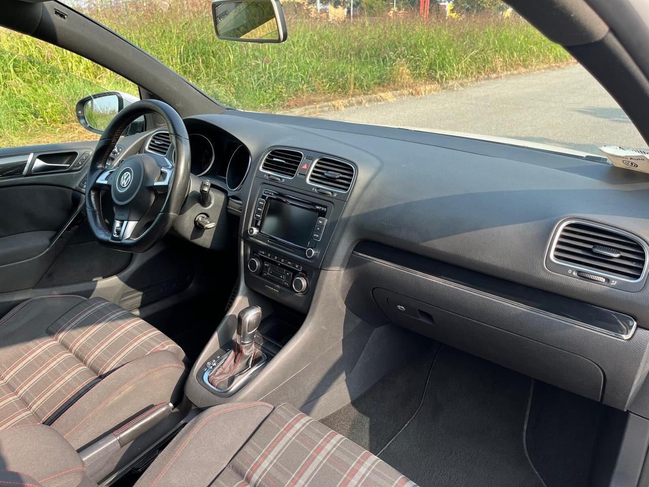 Volkswagen Golf GTI 2.0 TSI 5p.