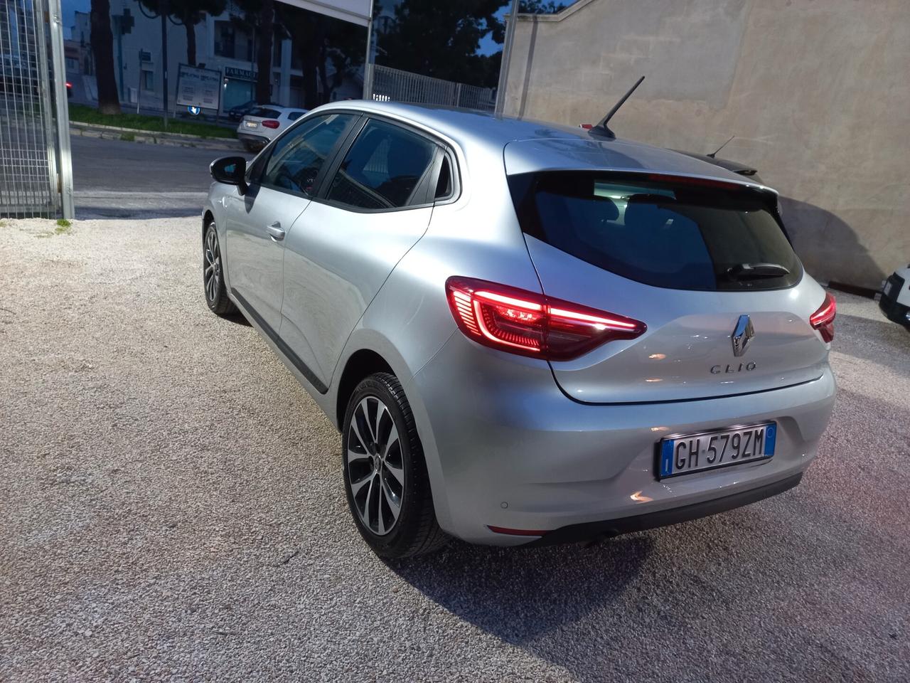 Renault Clio TCe 90 CV 5 porte Techno