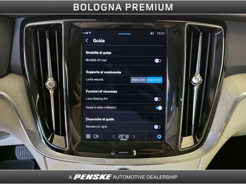 Volvo V60 Cross Country V60 Cross Country B4 (d) AWD automatico Plus