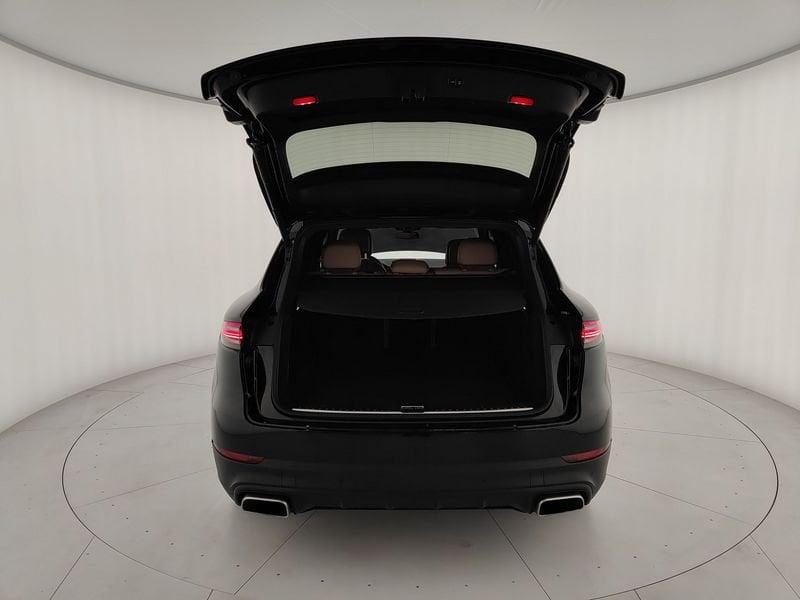 Porsche Cayenne 3.0 V6