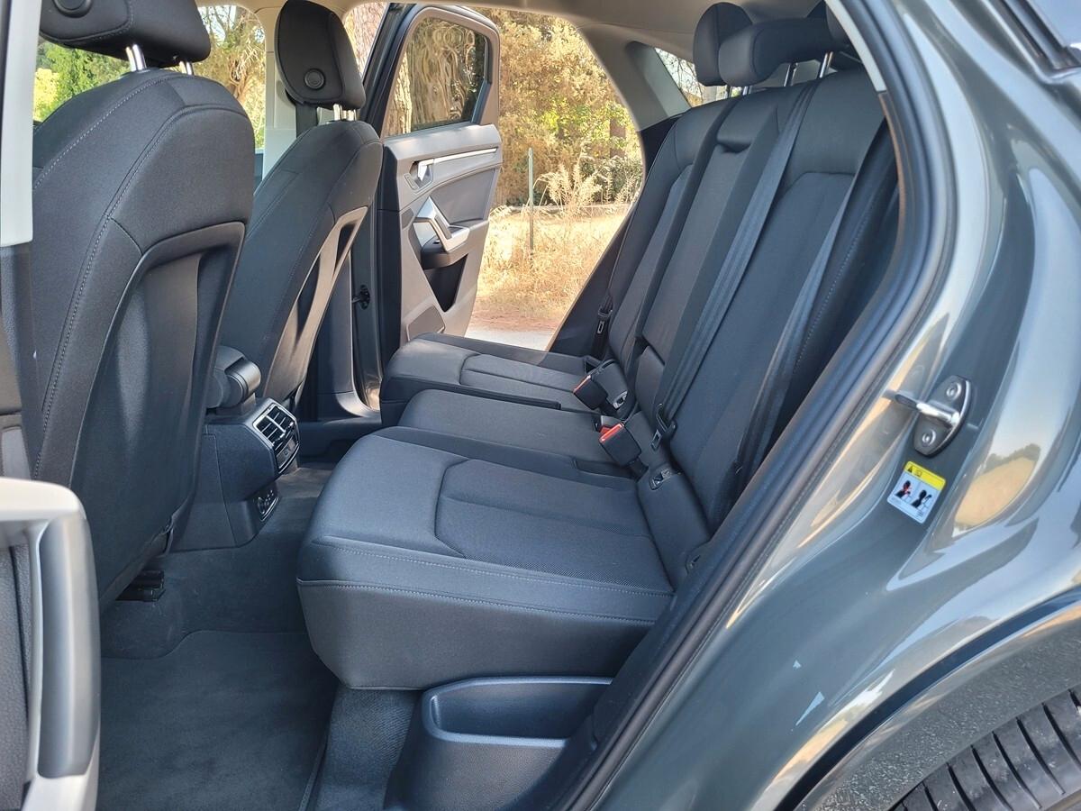 Audi Q3 SPB 35 TDI S tronic Business Plus