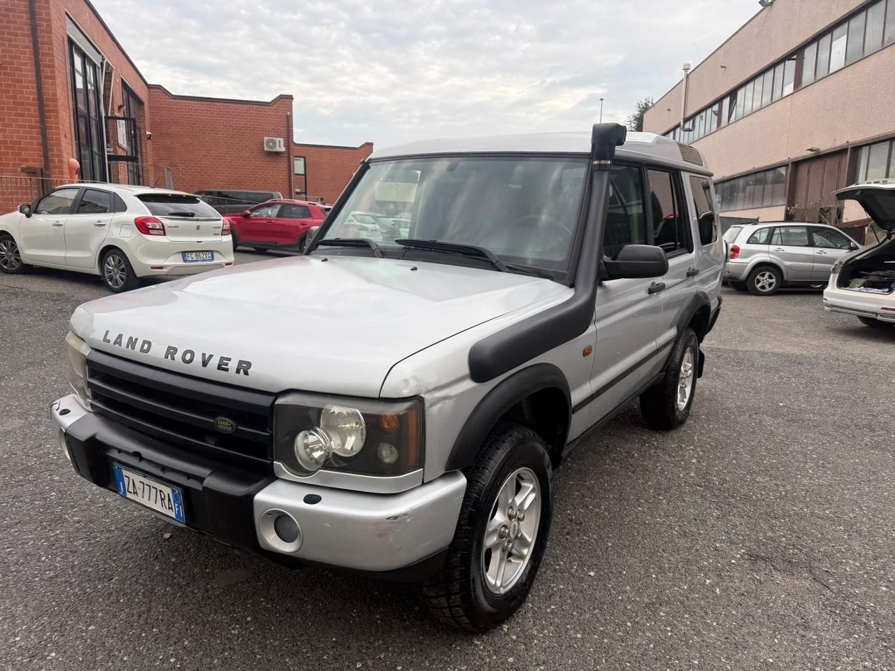 Land Rover Discovery 2.5 Td5 5 porte SE