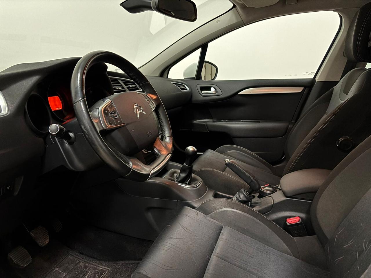 Citroen C4 1.4 VTi 95