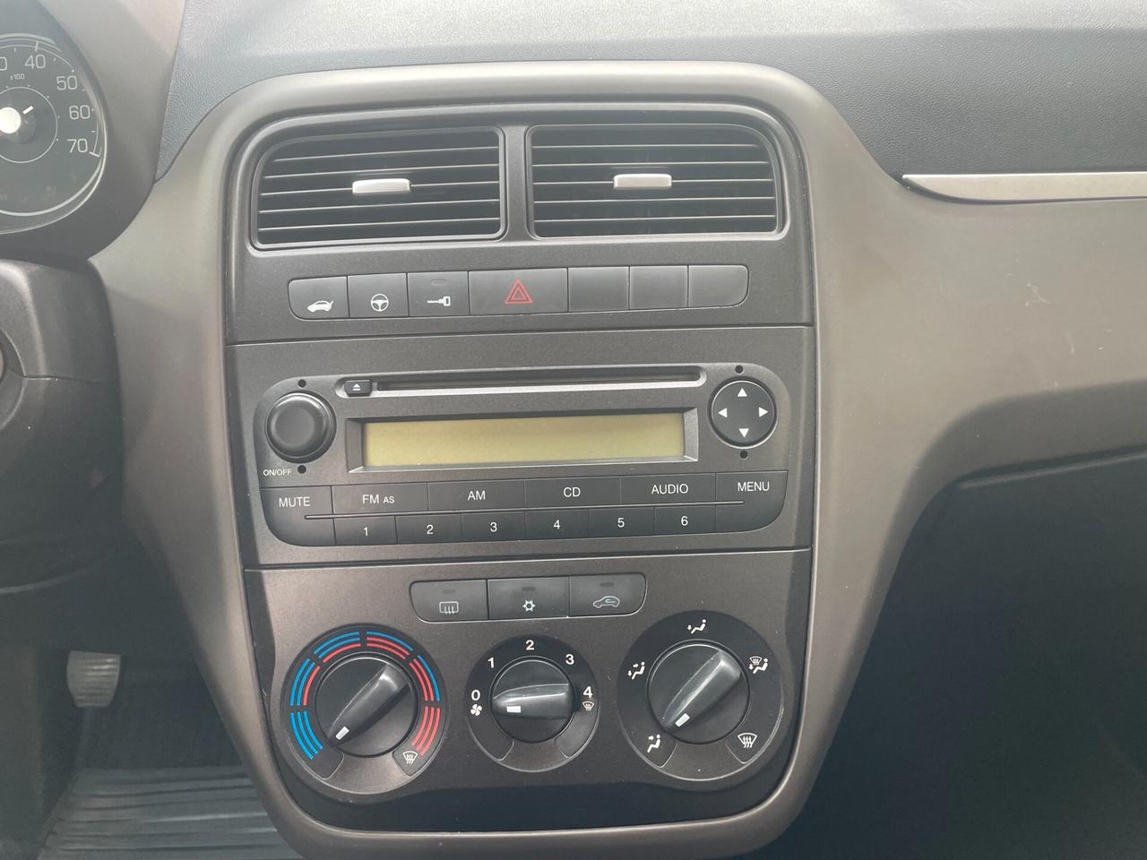 FIAT PUNTO 1.2 BENZINA/GPL – 2007 – 190.972 KM