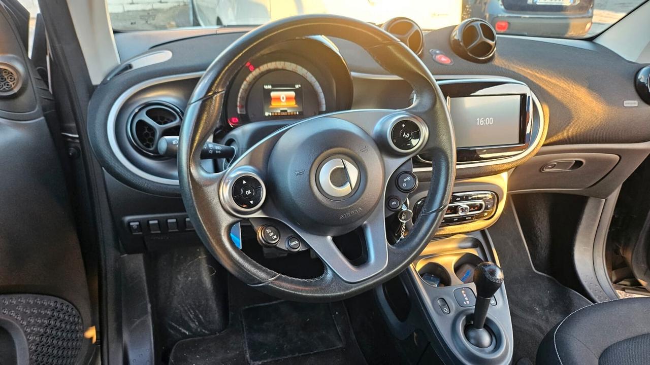 Smart ForTwo 90 0.9 T twinamic cabrio Passion STUPENDA, NAVI, VOLANTE MULTIFUNZIONE, FARI LED, BRACCIOLO, BELLISSIMA!!!!!