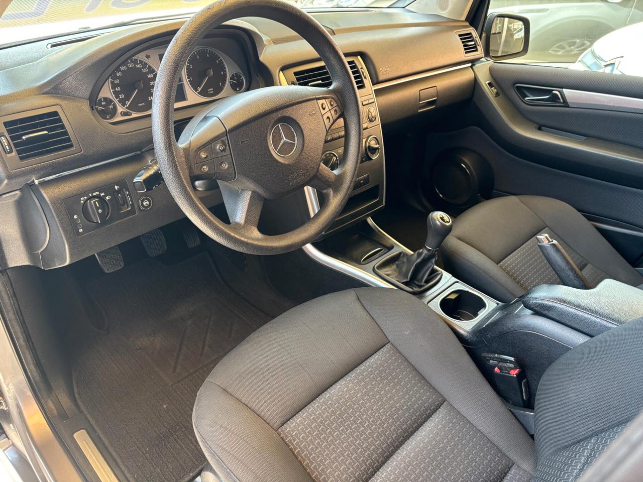 Mercedes-benz B 180 BlueEFFICIENCY Executive-2011