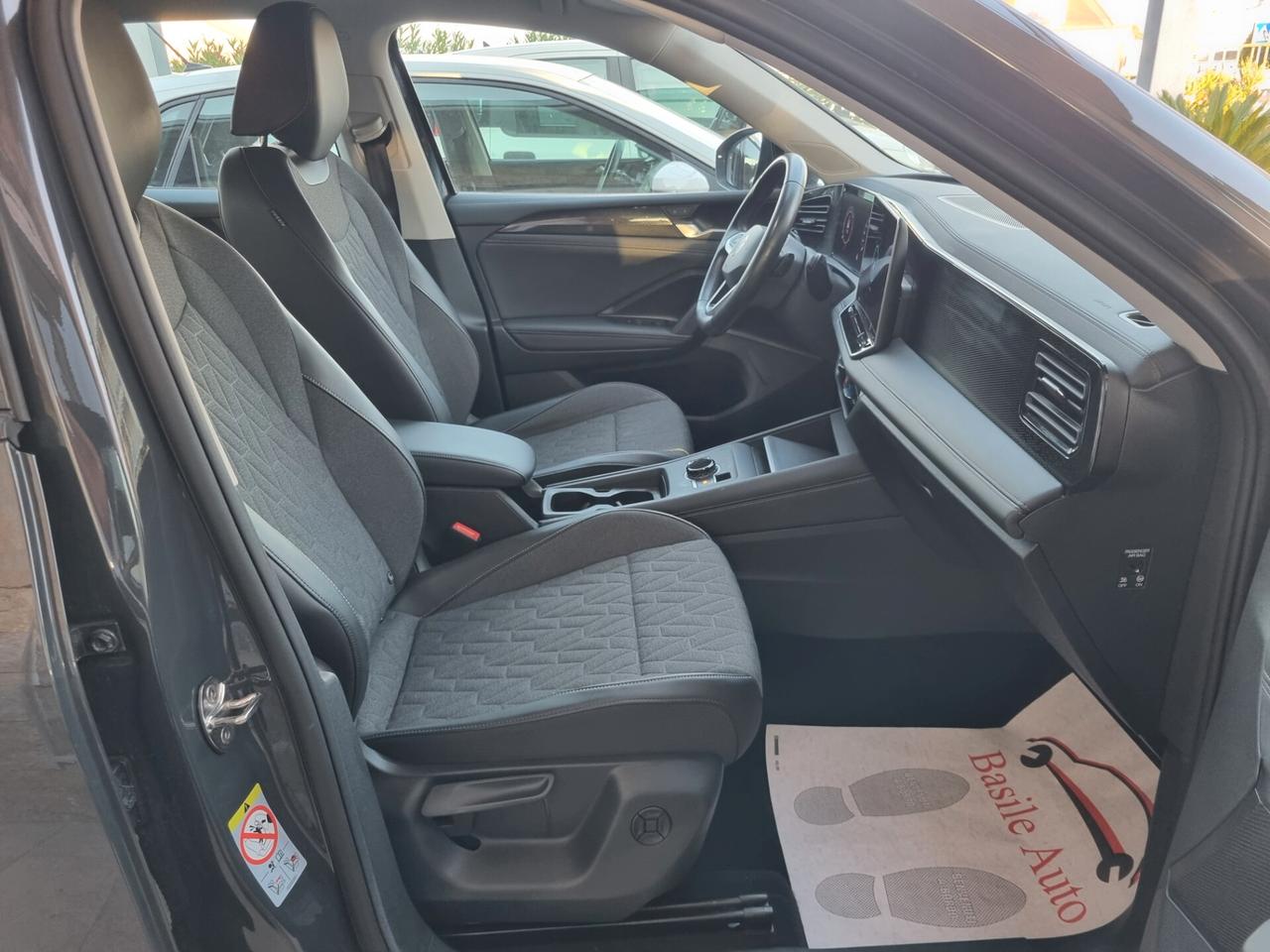 Volkswagen Tiguan III 2024 2.0 tdi Life 150cv dsg