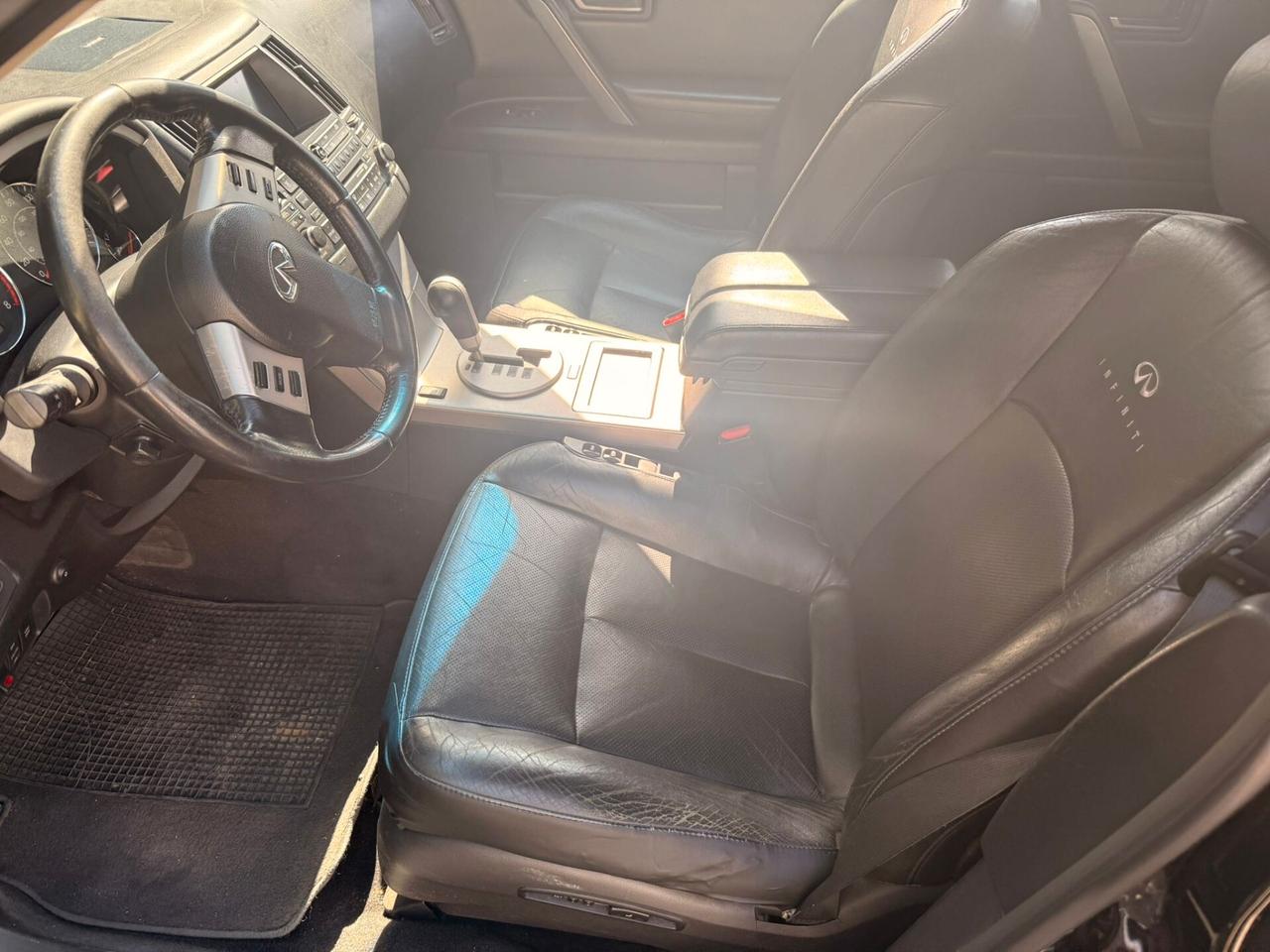 Infiniti FX35