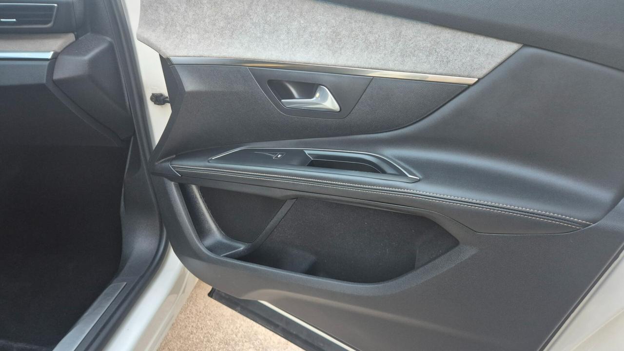 Peugeot 5008 BlueHDi 130 S&S EAT8 GT Pack