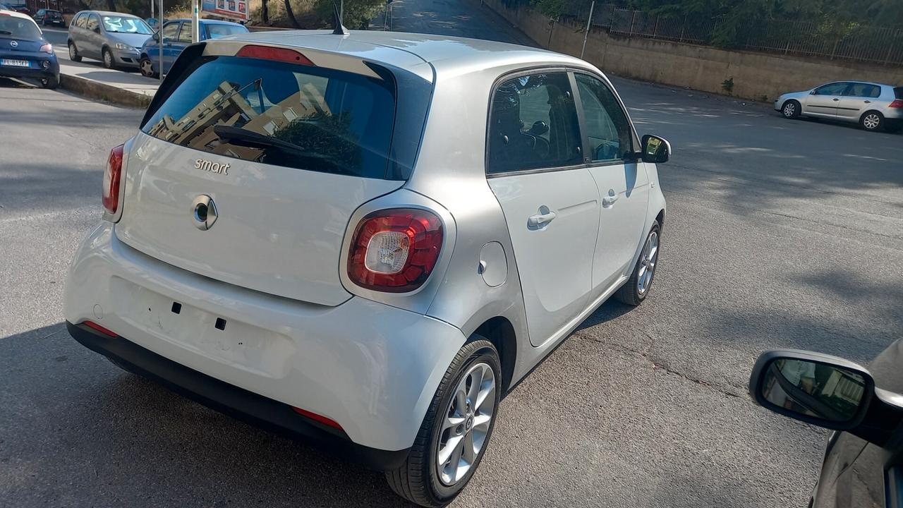 Smart ForFour 70 1.0 Passion