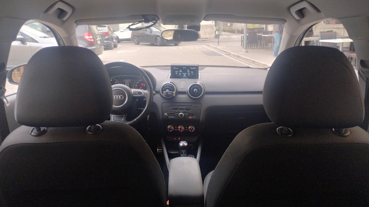 Audi A1 SPB 1.6 TDI S line edition