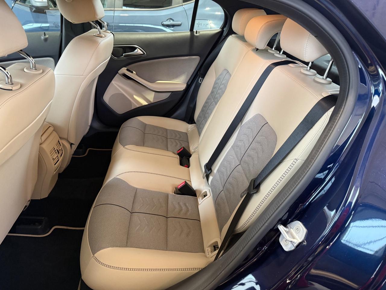 Mercedes-benz GLA 200 d Automatic Sport