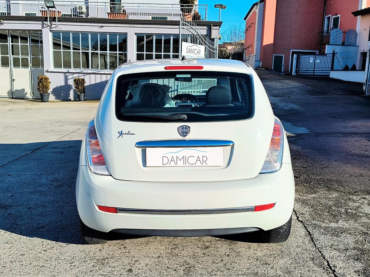 Lancia Ypsilon 1.2 69 CV Platinum