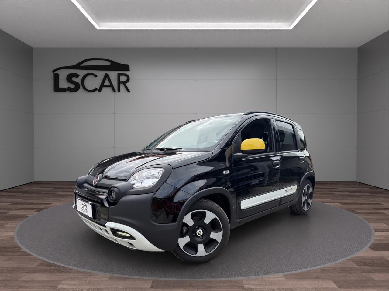 Fiat - Pandina Cross 1.0 firefly hybrid