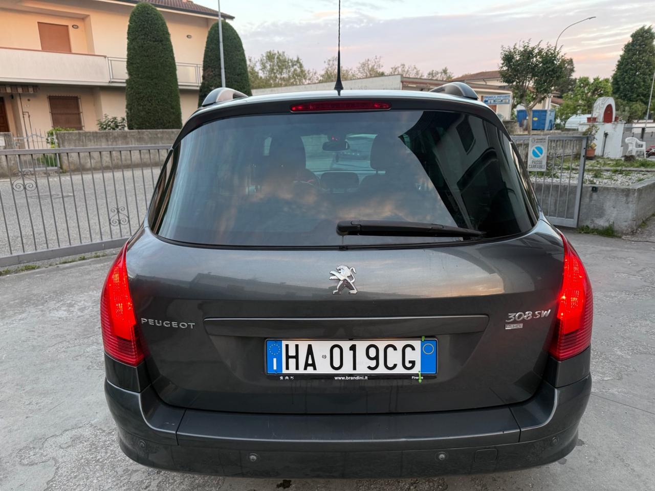 Peugeot 308 1.6 DIESEL START&STOP 2013 NEOPATENTATI