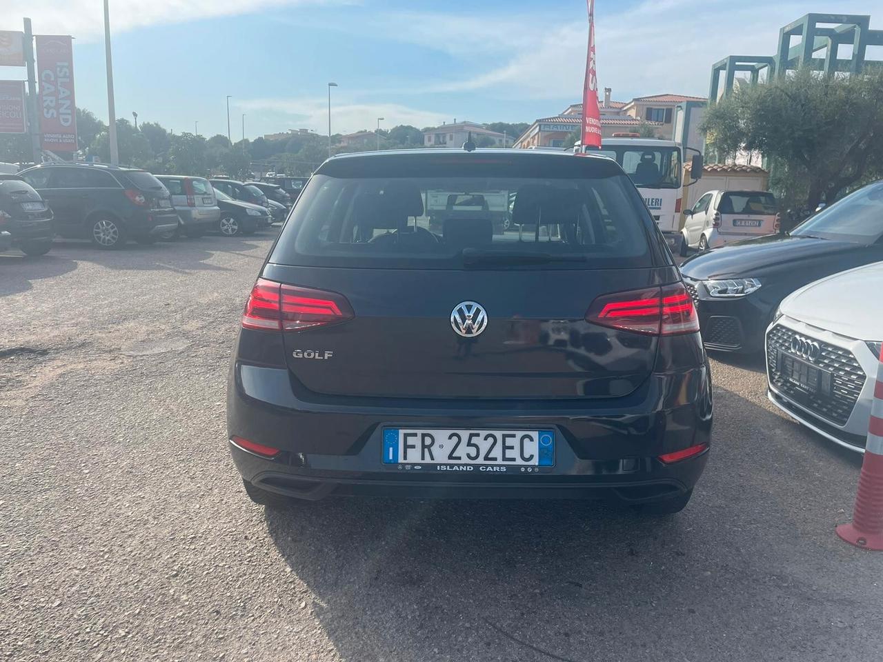 Volkswagen Golf 1.6 TDI in pronta consegna