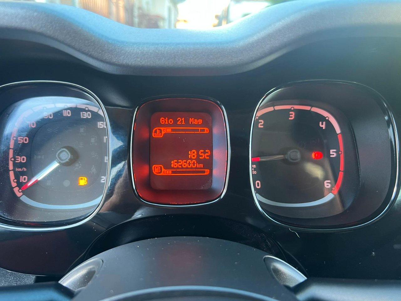 Fiat Panda 1.3 mjt 16v Easy 75cv E5+ LEGGI