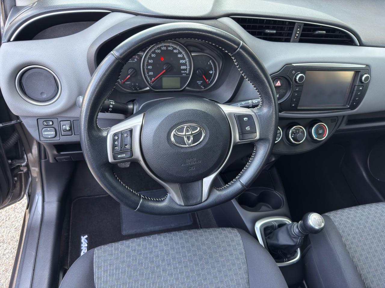 Toyota Yaris 1.4 D-4D 5 porte Active my16"