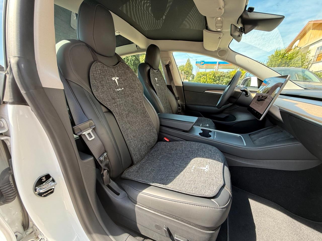 Tesla Model 3 RWD