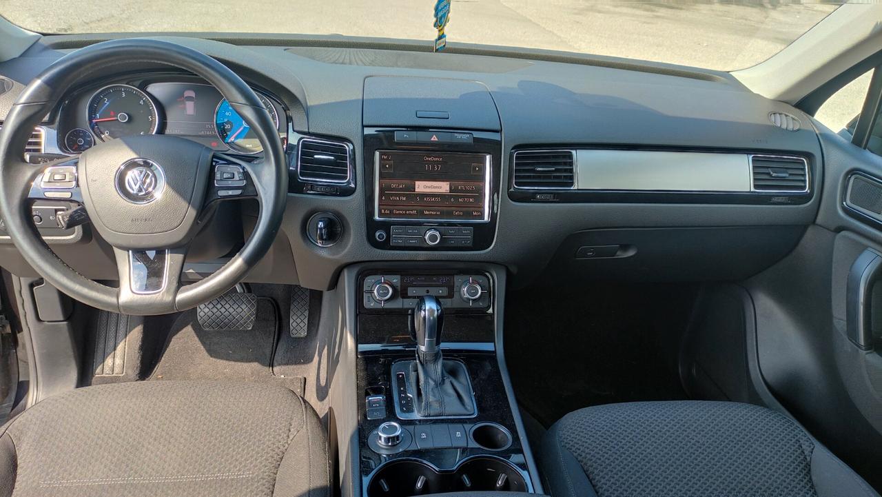 Volkswagen Touareg 3.0 TDI tiptronic BlueMotion Technology - 2011